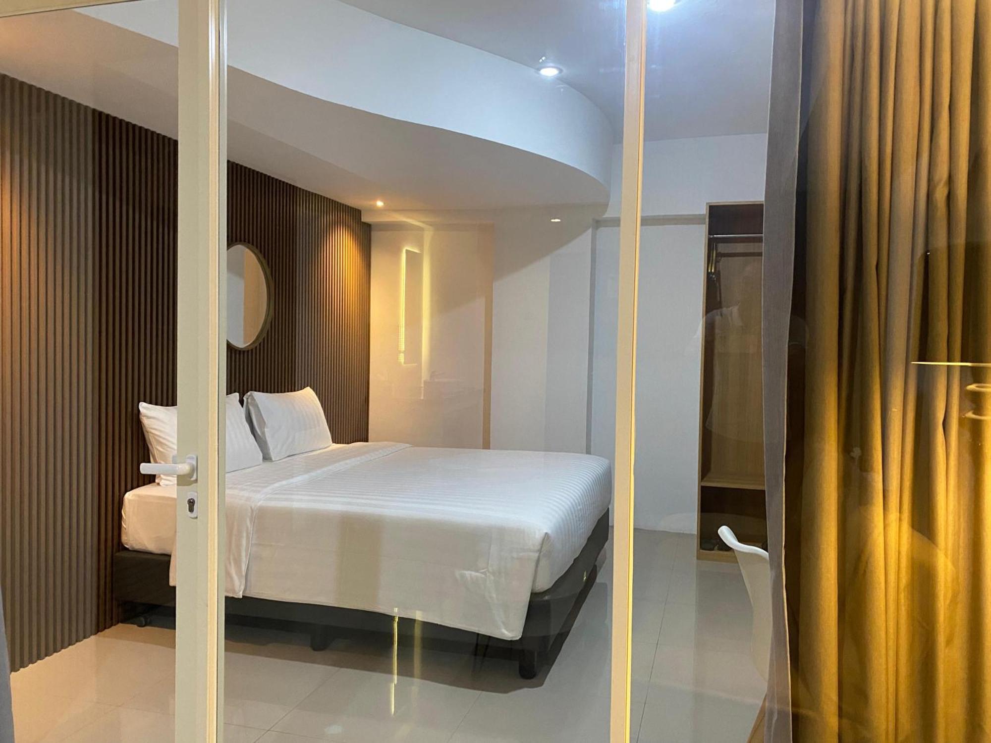Nemuru Hotel Ciputat Pondokcabe Hilir 外观 照片